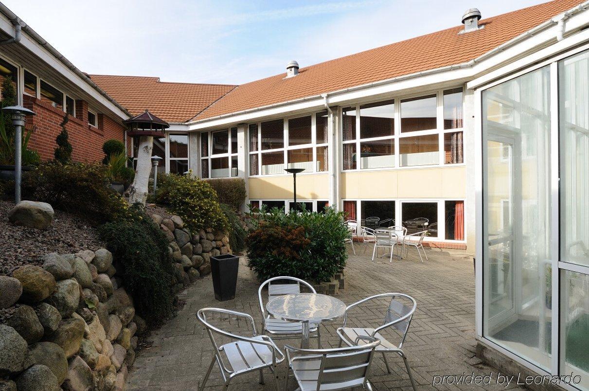 Hotel Vissenbjerg Storkro エクステリア 写真