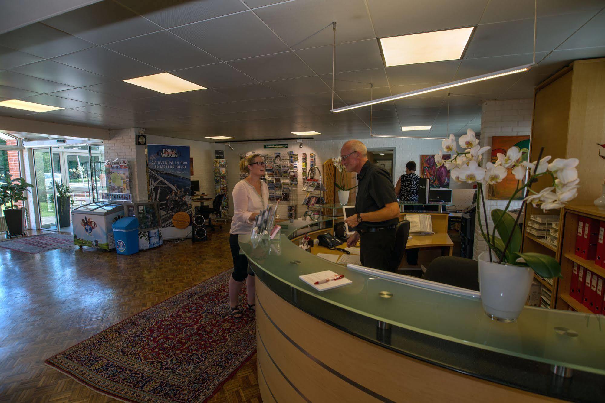 Hotel Vissenbjerg Storkro エクステリア 写真